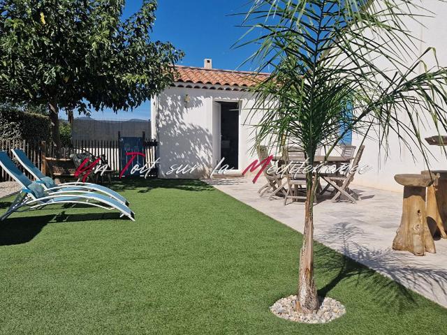 Maison récente de plain pied, 4 pièces, 3 chambres, 80m2 et garage 27m2 à Pierrefeu Du Var