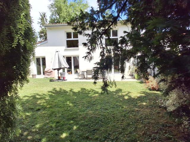 Maison récente Limas PMR 4 Chambres 135 m2 sur 577m2 terrain