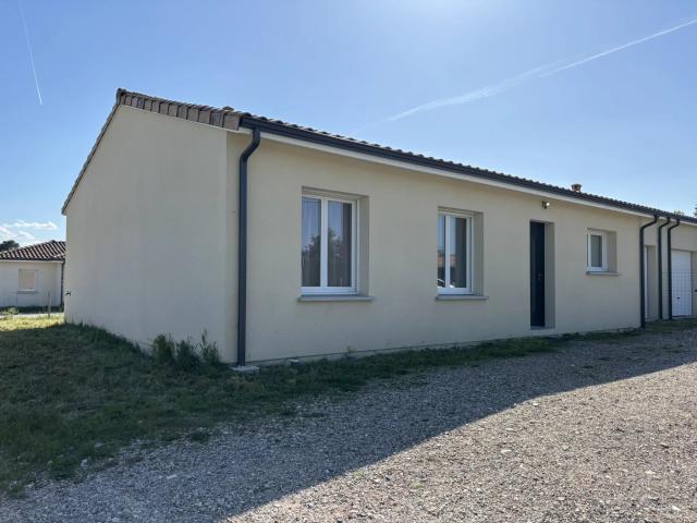 Maison Récente Mitoyenne de type 4 de 91 m² env. sur 575 m² env