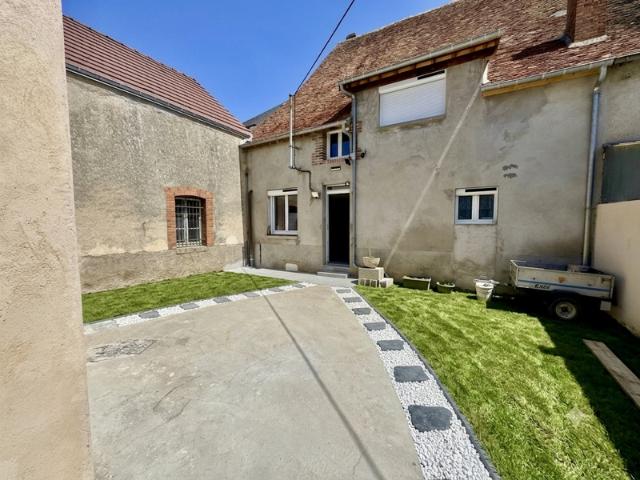 Maison rénové type 4 sur un terrain de 180 m2