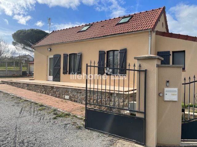 Maison rénovée, 4 pièces et vaste terrain clôturé, terrasse