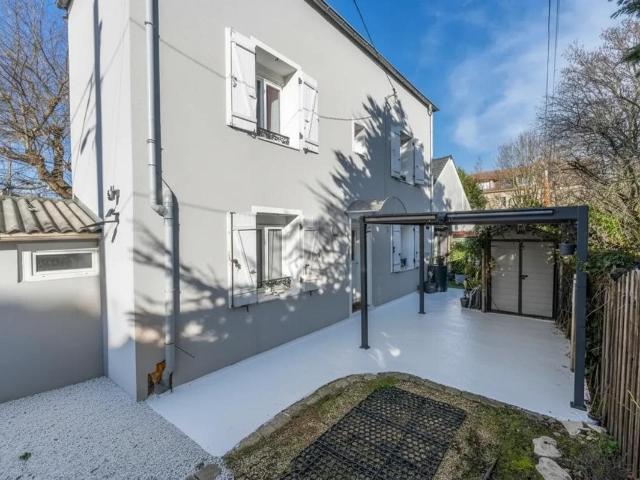 Maison rénovée 5 pièces avec jardinet à Saint Leu La Forêt 85m² Saint Leu la Forêt