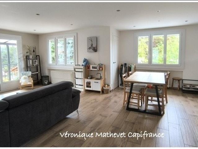 Maison rénovée 120m2 4 chambres sur terrain plat de 1000m2 127m² Sorbiers