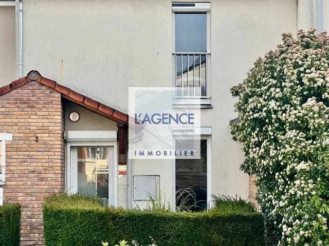 Saint Brice Courcelle.Maison mitoyenne rénovée de type 5 avec j