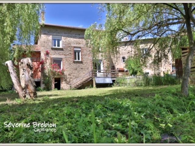 Maison rénovée, 3 chambres, terrain, garage VISCOMTAT 63