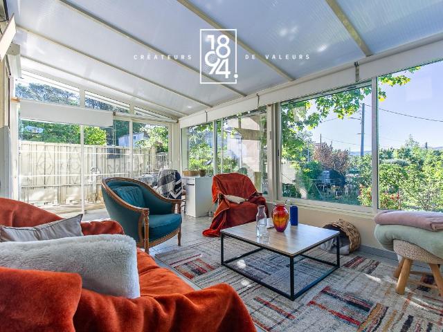 Maison rénovée T4/5 avec jardin env. 450 m² Les Benezits proche centre La Bouilladisse 13720