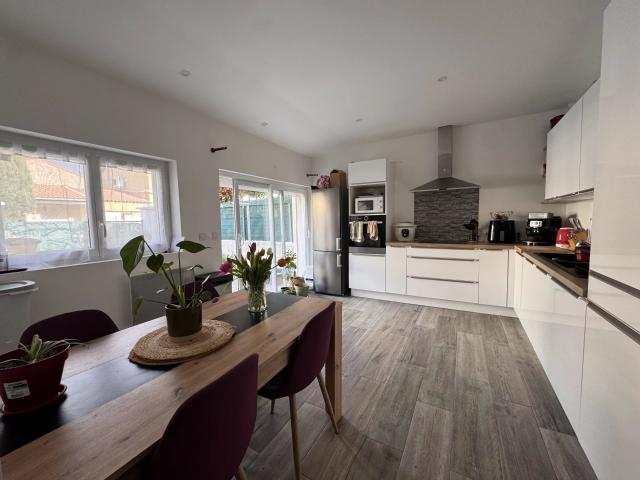 MAISON RENOVEE T4 NARBONNE