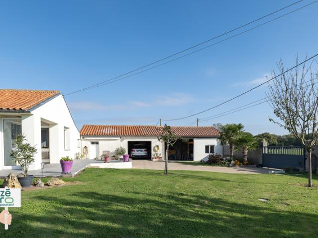 Maison entièrement rénovée avec grand terrain confort mode
