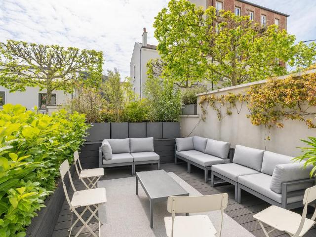 Maison rénovée à La Garenne Colombes, 138 m², proche gare