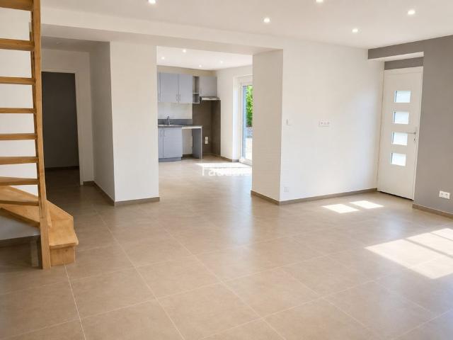 Maison rénovée à la lcampgne
