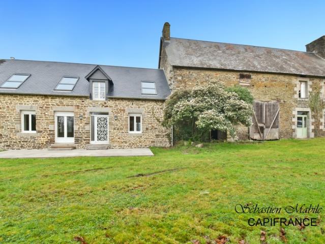 Maison rénovée + ancienne maison + granges, écurie, étable LES PAS PONTORSON 50 en Baie du Mont Saint Michel