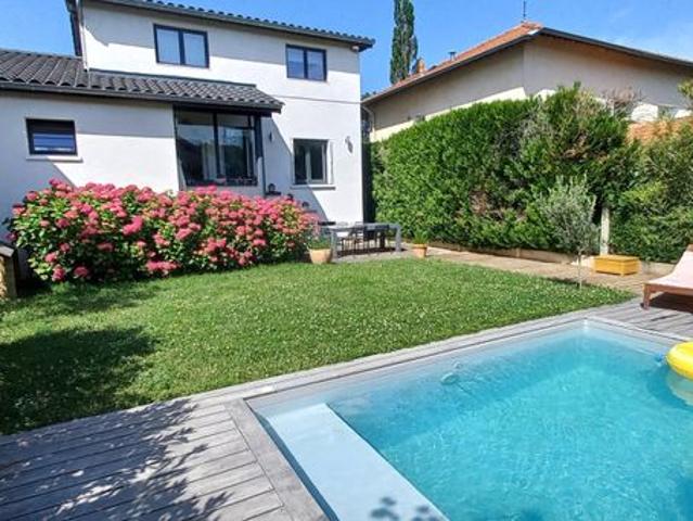 Maison rénovée au calme, 4 chambres avec jardin & piscine Lyon 5