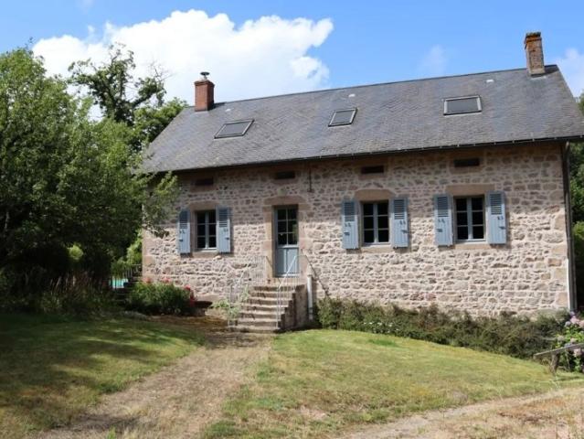 Maison rénovée au calme
