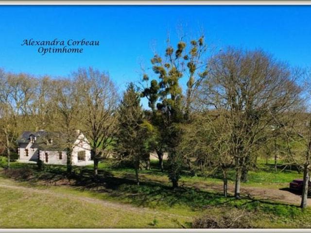 Maison rénovée avec dépendance – cadre champêtre sans vis à. 121m² Luché Pringé