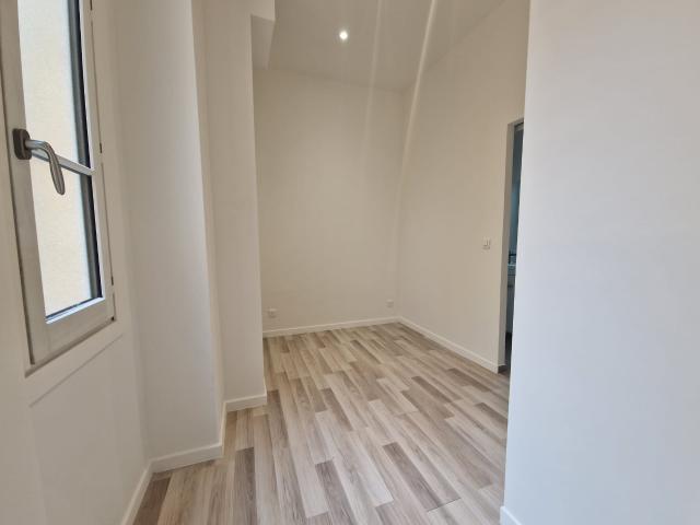 Maison rénovée avec grande terrasse privative Nice