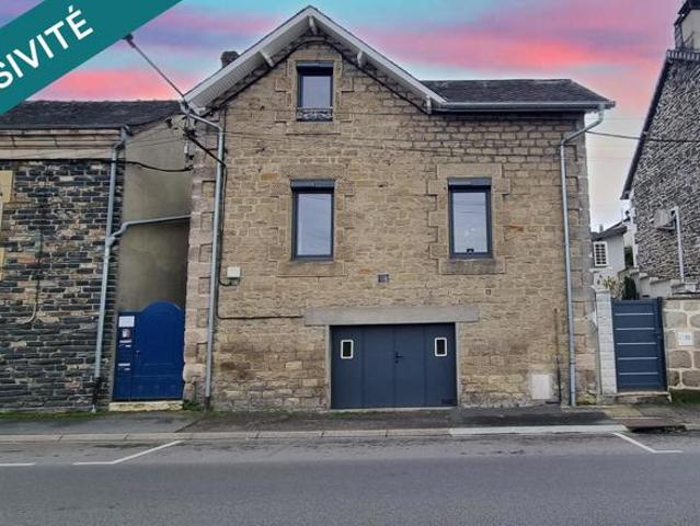 Maison en pierre avec jardin 2 terrasses et garage