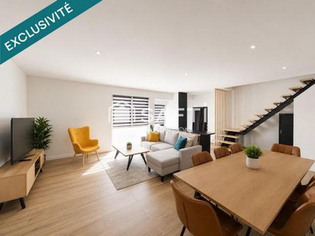 Maison rénovée avec patio et dépendance
