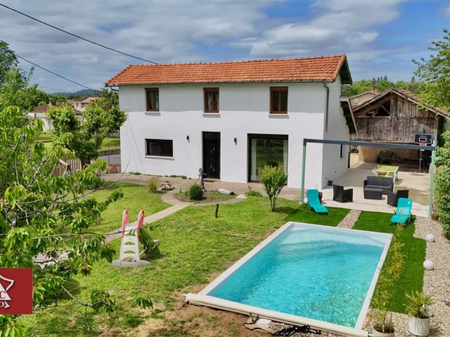 Maison rénovée avec piscine et Grangette 114m² Saint Sylvestre sur Lot