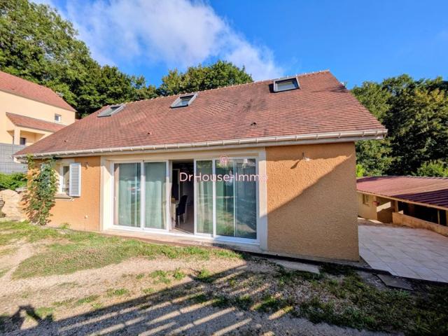 Maison rénovée avec vie de plain pied et jardin HARDRICOURT