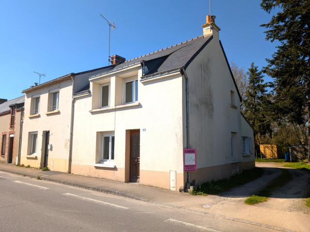 Maison rénovée centre DREFFEAC