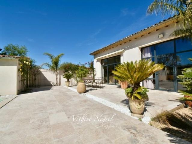 Maison rénovée de 163 m2 avec piscine à Mouries 13 163m² Mouriès