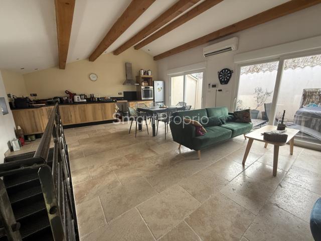 Maison rénovée en 2018 au coeur du village de Visan