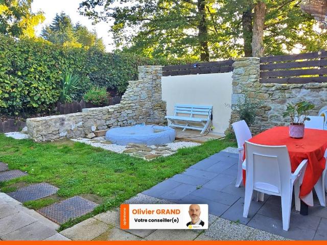 Maison rénovée en Pierre 6 pièces + Jardin + Garage ORADOU. 149m² Oradour sur Glane