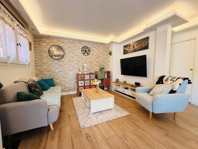 Maison rénovée familiale 5 pièces 127m² Villeneuve Loubet