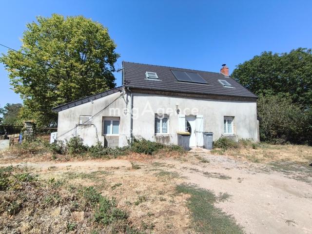 Maison rénovée, grand terrain, fort potentiel