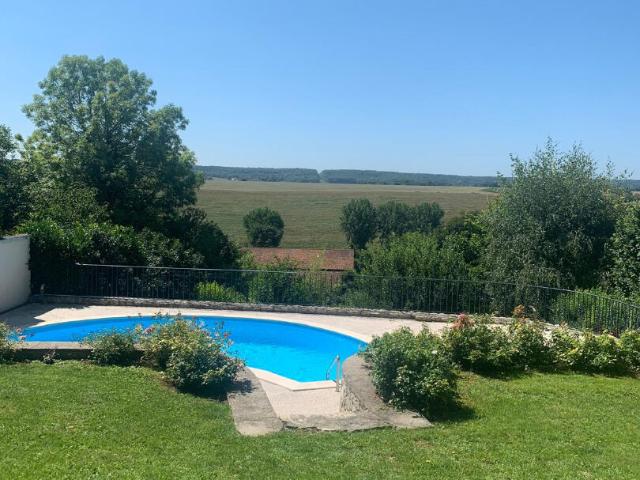Maison Rennemoulin 7 pièce s 165 m2, 195 m2 de surface au sol