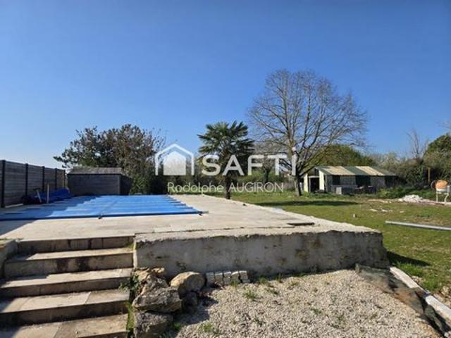 MAISON RESTAUREE AVEC PISCINE