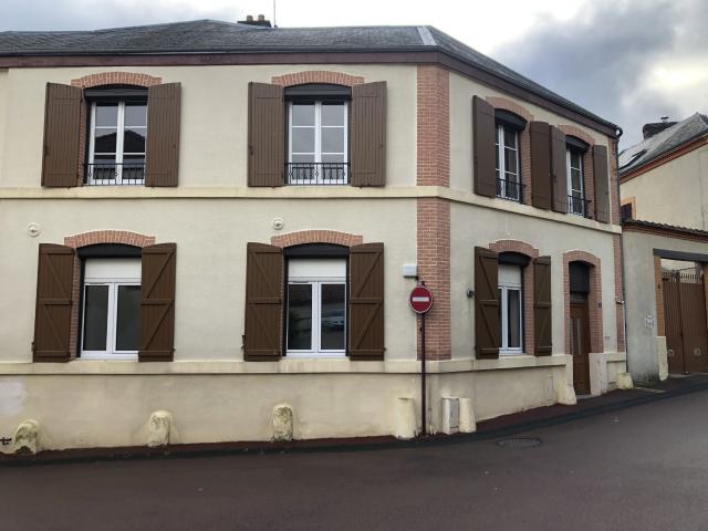 Maison RILLY LA MONTAGNE PLACE DE L'EGLISE