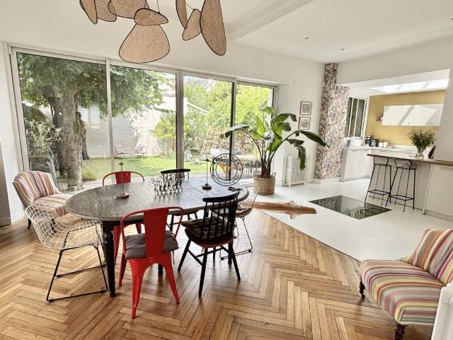 Maison rue germain boffrand