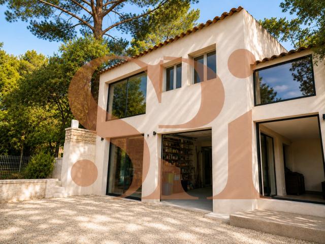 Maison T2 en copropriété avec garage et terrain