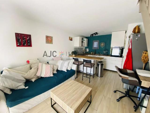 MAISON T2 MEUBLÉE DANS RÉSIDENCE SÉCURISÉE TENNIS ET PISCINE