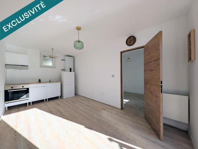 Maison T2 rénovée avec jardin plein sud / stationnement / plain pied