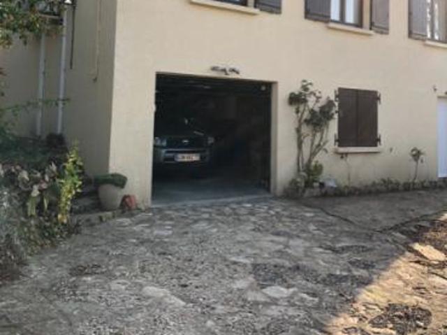 Maison T3 110 m² en location à Echouboulains