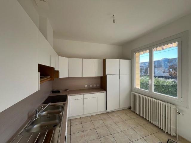 MAISON T3 A LOUER A ROANNE AVENUE DE PARIS