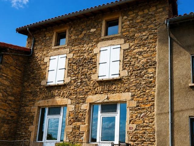 Maison T3 de 92,90 m² avec jardin, cave et stationnement – Sainte Catherine