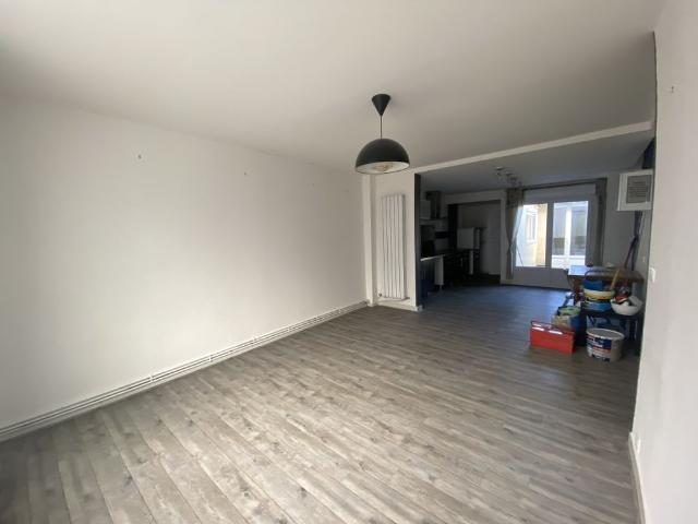 MAISON T3 NON MEUBLÉE AVEC COURETTE QUARTIER SAINT HONORÉ