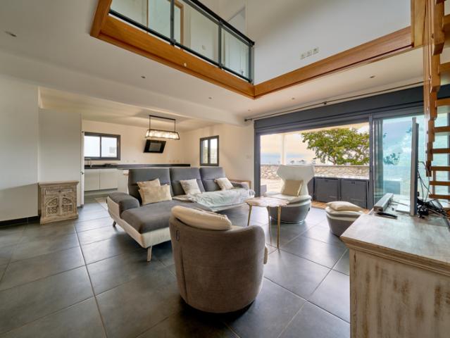 Maison T4/5 moderne à vendre Beauséjour Sainte Marie