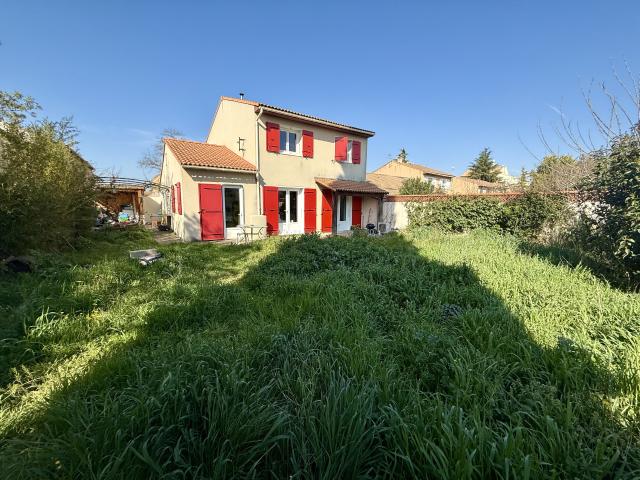 MAISON T4/5 AVEC GARAGE ET JARDIN