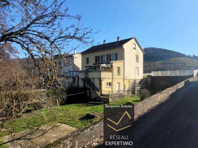 Maison T4/5 jumelée sur 10 ares de terrain à Gunsbach