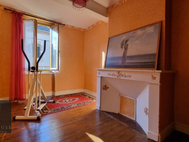 Maison de village T4 avec jardin et fort potentiel 125 m2