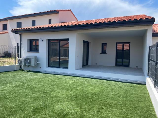 Maison T4 cosy et lumineuse de plain pied en 2 faces avec Garage