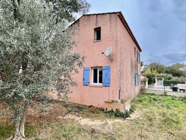 Maison T4 À Vendre sur une parcelle de 503 m²