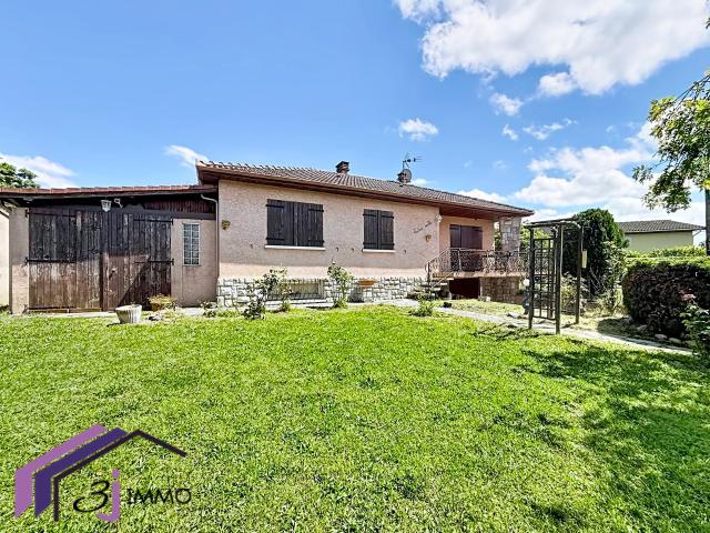 Maison T4 à rénover sur 1510 m2 de terrain avec sous sol et garage Labarthe sur Lèze