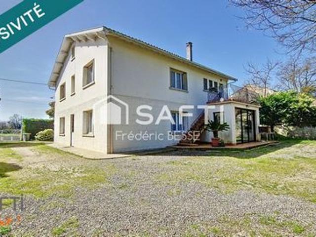 Maison T4 à rénover 150m² avec garage, dépendances et parc arboré