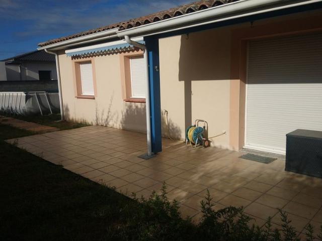 Maison T4 avec garage et jardin en location meublée