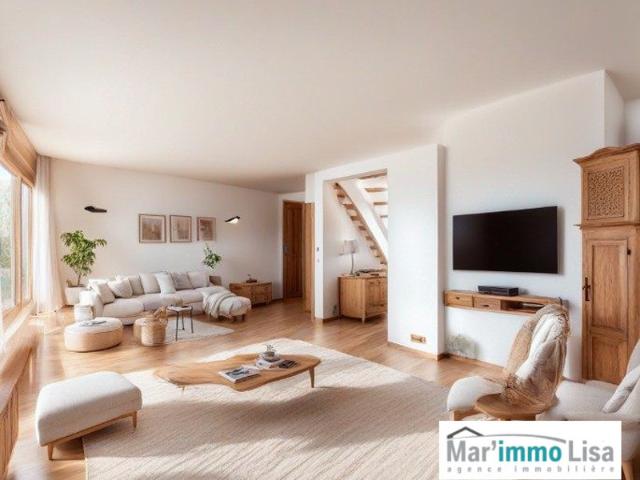 MAISON T4 AVEC GARAGE ET TOIT TERRASSE BEAU POTENTIEL